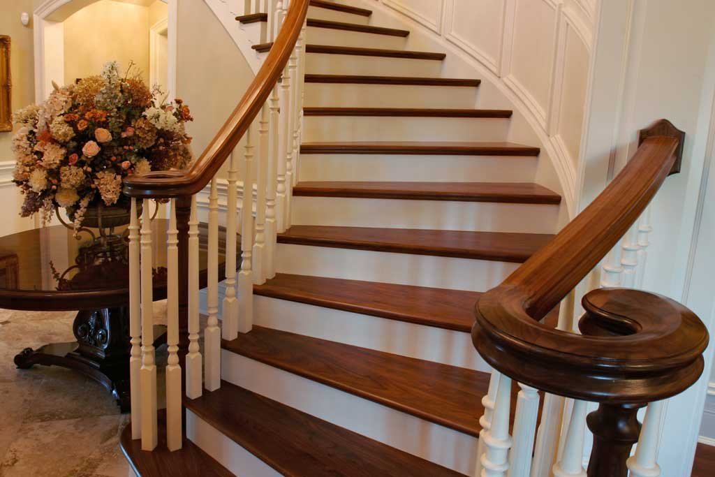 STAIRCASE REMODEL